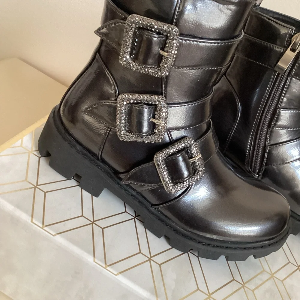 Oca Loca kids boots NWB